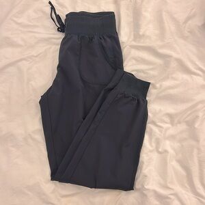women’s track pants